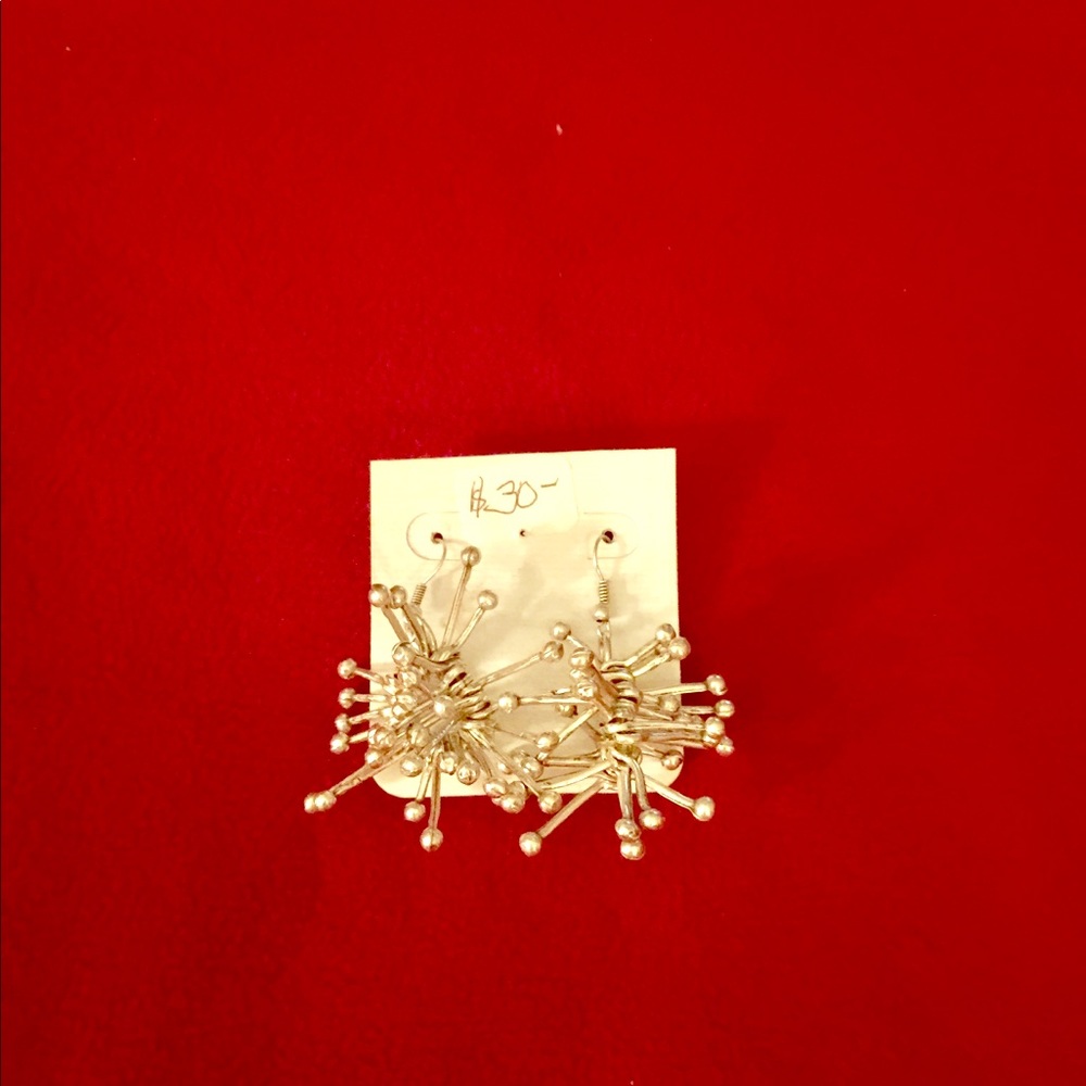 SALE-Pewter”Jacks”Earrings are moveable anytime.